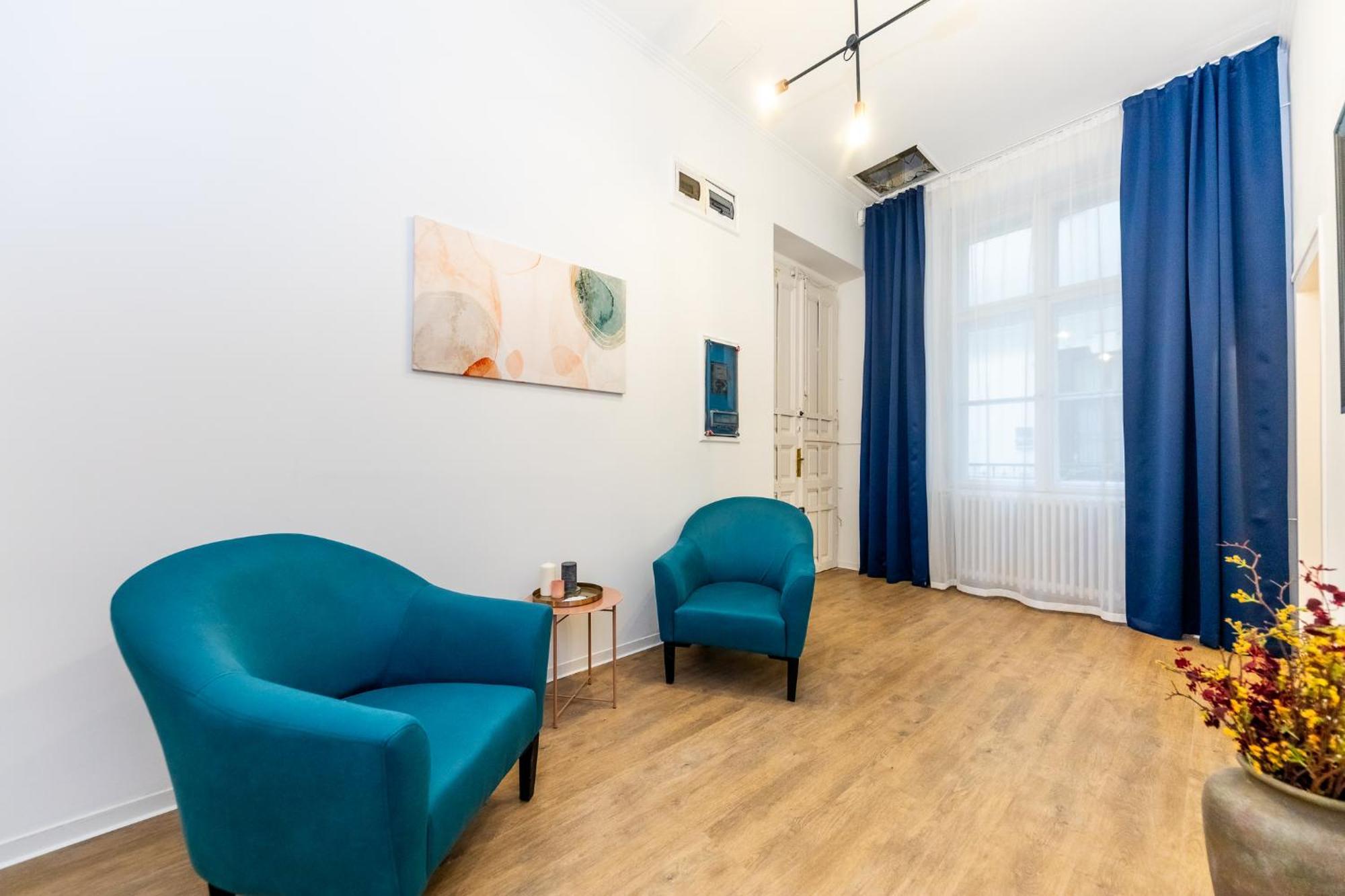 Adagio Downtown Hotel 3*